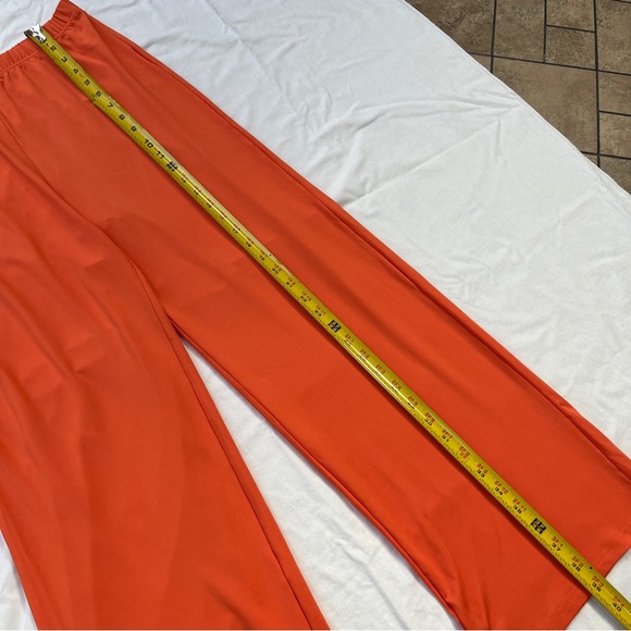 Orange Front Knot Tank Top and Pants - Size Medium - Picture 10 of 11